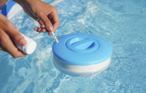 manter controle do cloro agua da piscina 